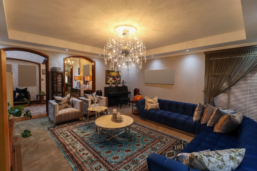 4 Bedroom Property for Sale in Heuwelsig Free State